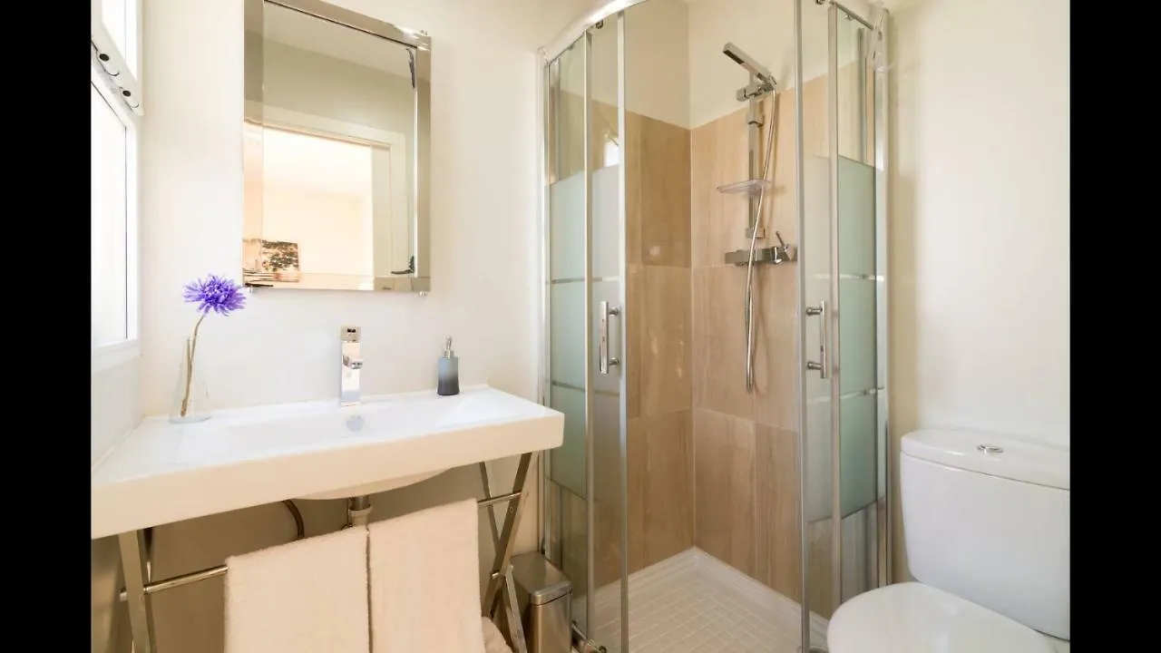 Kentia Rooms مالقة منزل للإقامة